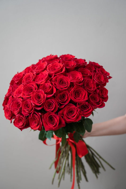 100 Red Roses