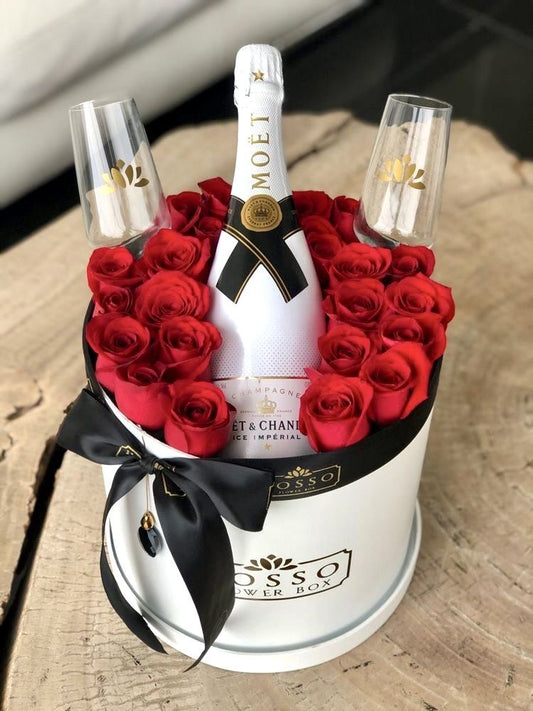Personalised Moet champange LUXE hamper